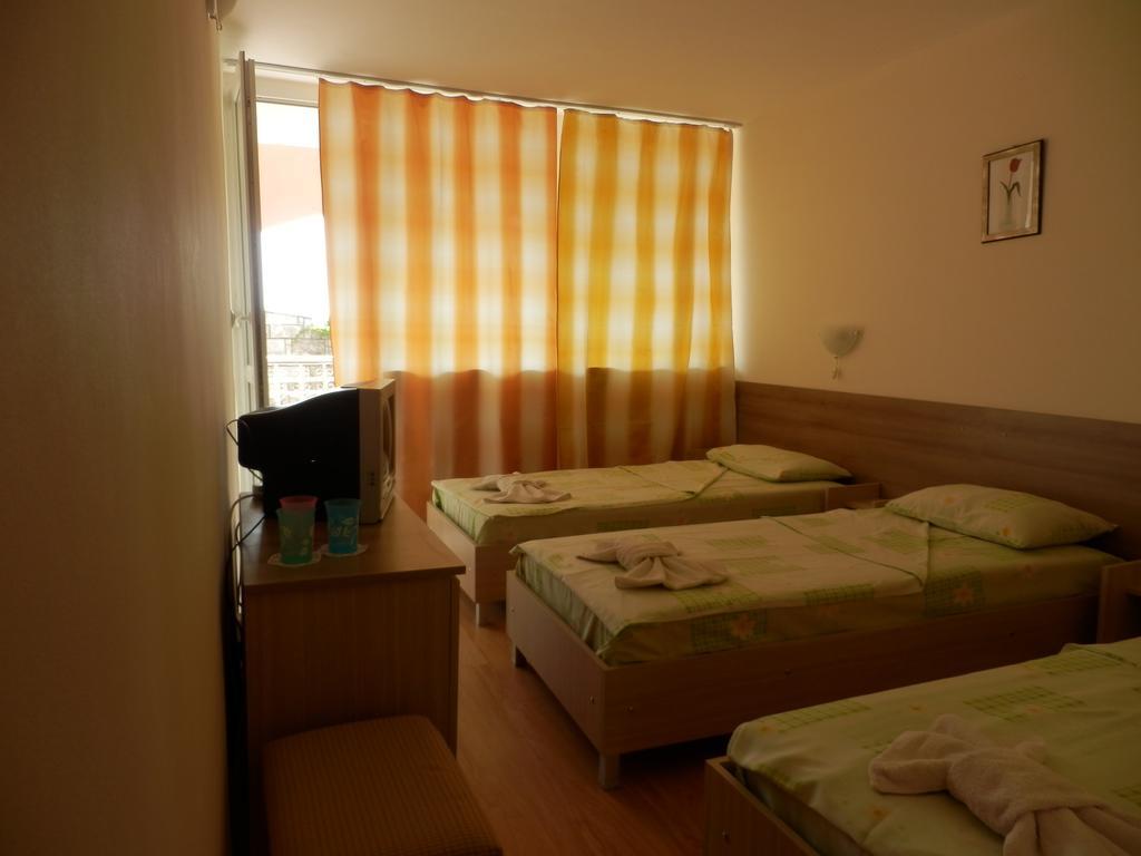Olimpia Supersnab Hotel Балчик Экстерьер фото