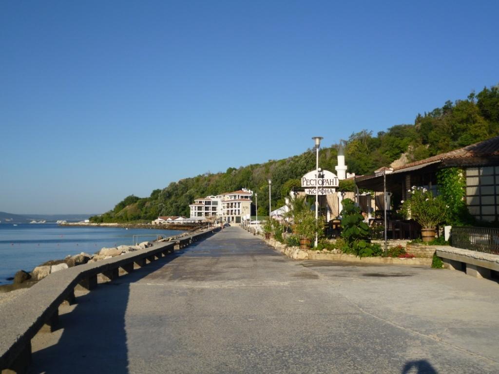 Olimpia Supersnab Hotel Балчик Экстерьер фото